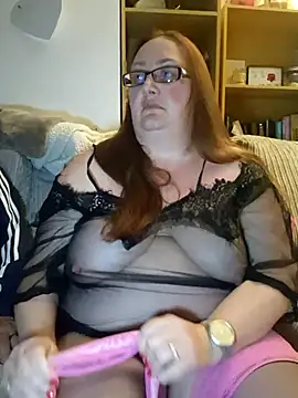 Luscious-LucyXX online show from 5, 4, 2026