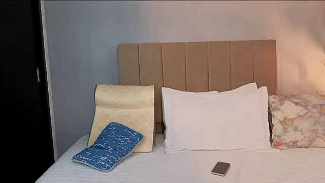 Penelophe01 online show from 12, 3, 2026