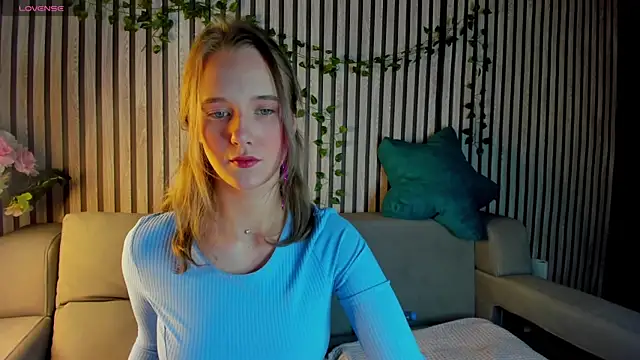 Casey Sweeet online show from 1, 12, 2025