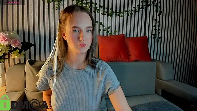 Casey Sweeet online show from 19, 11, 2025