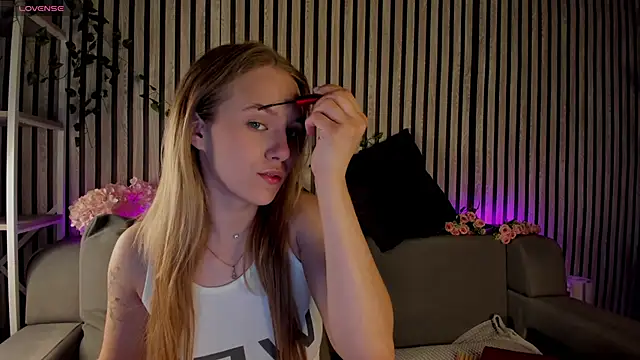 Casey Sweeet online show from 1, 6, 2026