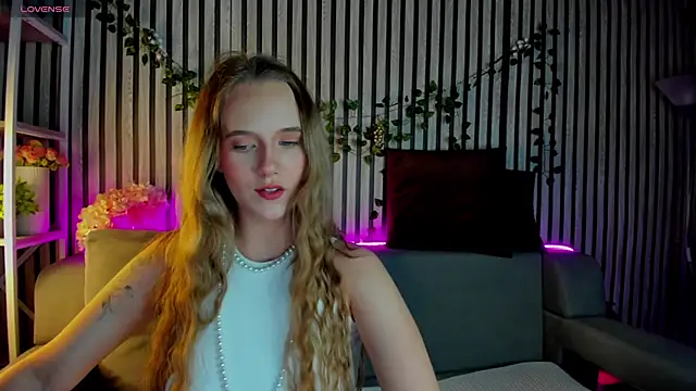 Casey Sweeet online show from 9, 2, 2026