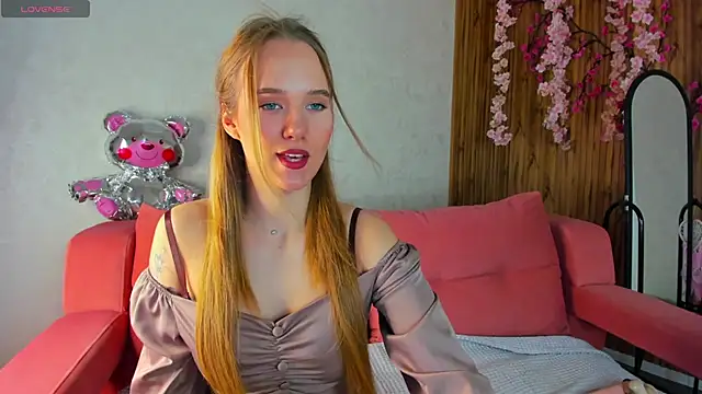 Casey Sweeet online show from 24, 3, 2026