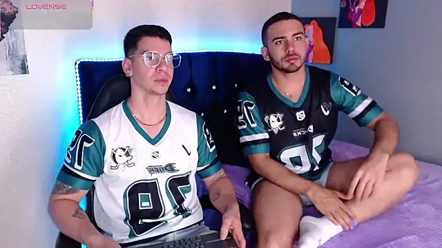 adamhairy online show from 25, 4, 2026