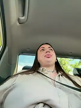 TiffaNoel online show from 14, 6, 2026