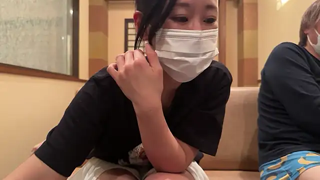 21yuri27 online show from 5, 3, 2026