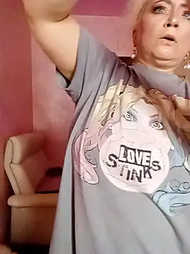 SquirtMilf00 online show from 16, 2, 2026