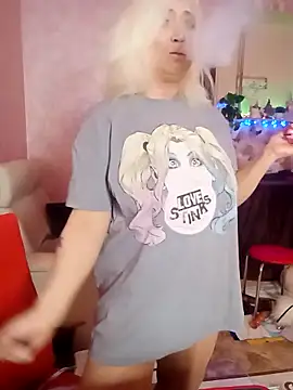 SquirtMilf00 online show from 4, 2, 2026