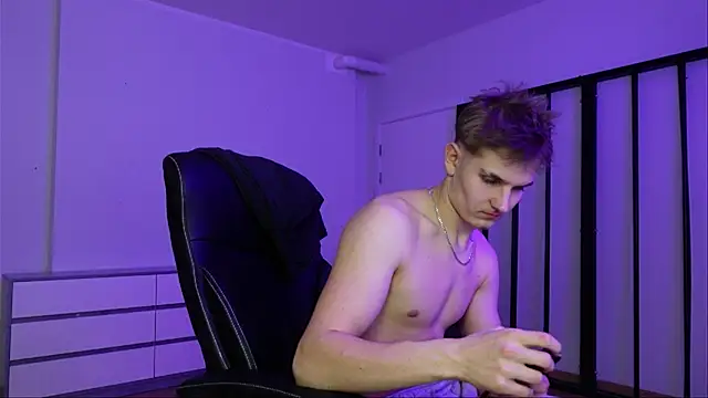 Snapshot of Mark_Karson chatting on 1, 12, 2025 Mark Karson online show from 1, 12, 2025