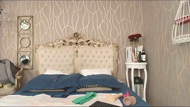 katybrownss online show from 29, 9, 2025