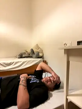 Miguel02ex online show from 17, 11, 2025