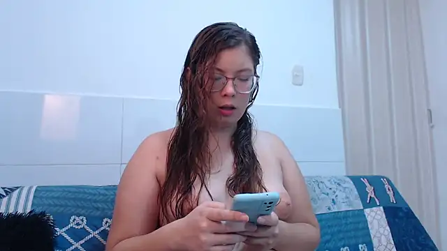 zoewhite2 online show from 20, 9, 2025