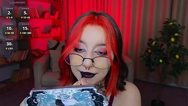 Snapshot of Mistress__Marcelline chatting on 7, 5, 2026 Mistress Marcelline online show from 7, 5, 2026