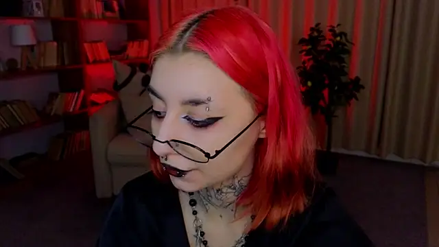 Snapshot of Mistress__Marcelline chatting on 22, 7, 2026 Mistress Marcelline online show from 22, 7, 2026