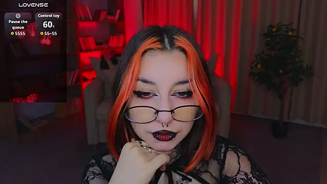 Snapshot of Mistress__Marcelline chatting on 16, 6, 2026 Mistress Marcelline online show from 16, 6, 2026
