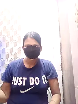 Snapshot of varnika chatting on 23, 9, 2025 varnika online show from 23, 9, 2025