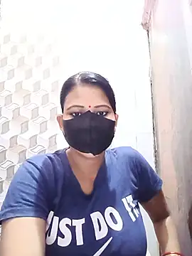 Snapshot of varnika chatting on 19, 5, 2026 varnika online show from 19, 5, 2026