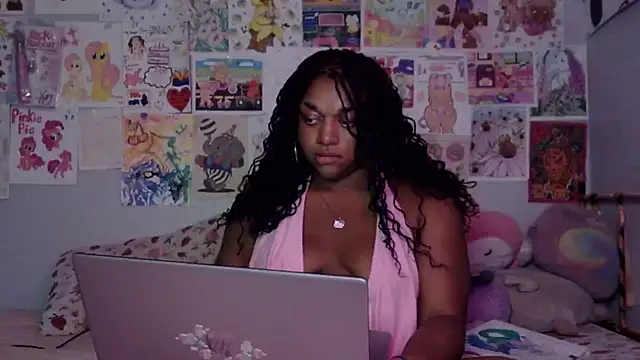 XKimmyGreen online show from 25, 6, 2026