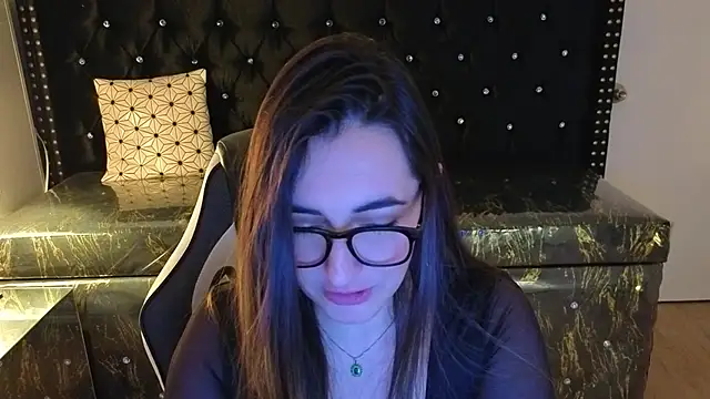 Soffi betacur b online show from 10, 9, 2025