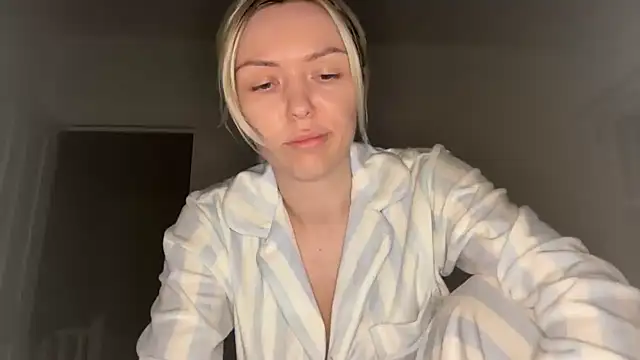 lolableux online show from 9, 2, 2026