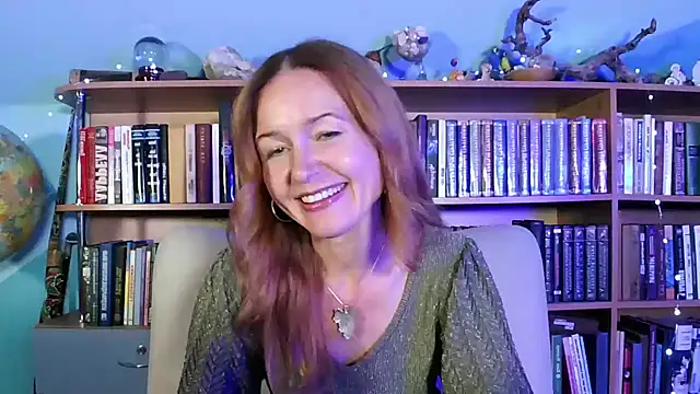 Snapshot of Foxilady357 chatting on 11, 10, 2025 Foxilady357 online show from 11, 10, 2025