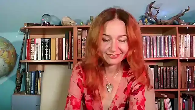 Snapshot of Foxilady357 chatting on 25, 9, 2025 Foxilady357 online show from 25, 9, 2025