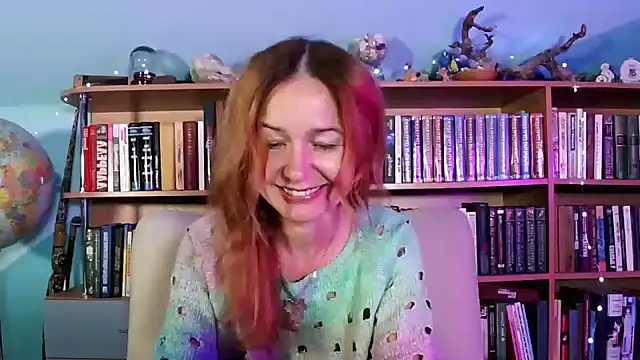 Foxilady357 online show from 28, 10, 2025