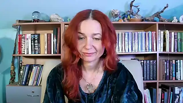 Foxilady357 online show from 2, 4, 2026