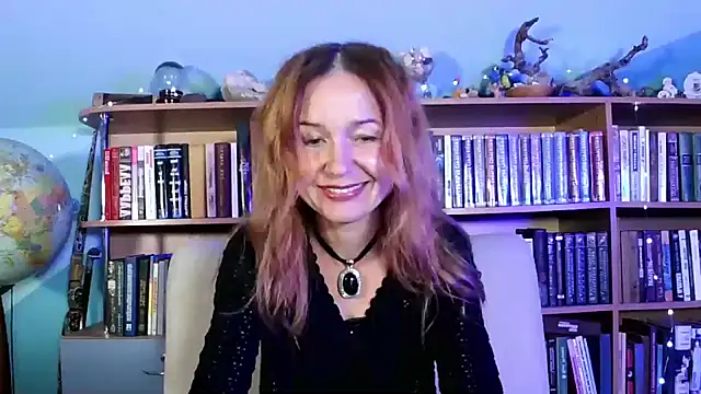 Foxilady357 online show from 31, 10, 2025