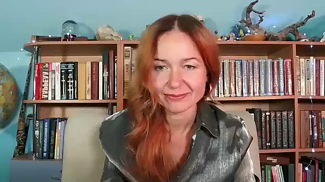 Snapshot of Foxilady357 chatting on 30, 9, 2025 Foxilady357 online show from 30, 9, 2025
