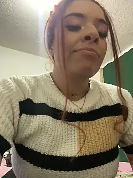 Snapshot of haally-mll chatting on 9, 10, 2025 haally-mll online show from 9, 10, 2025