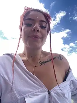 Snapshot of haally-mll chatting on 3, 10, 2025 haally-mll online show from 3, 10, 2025