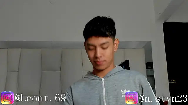 LoganTwink18 online show from 20, 4, 2026