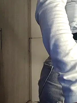 Valenn fernandez online show from 3, 4, 2026