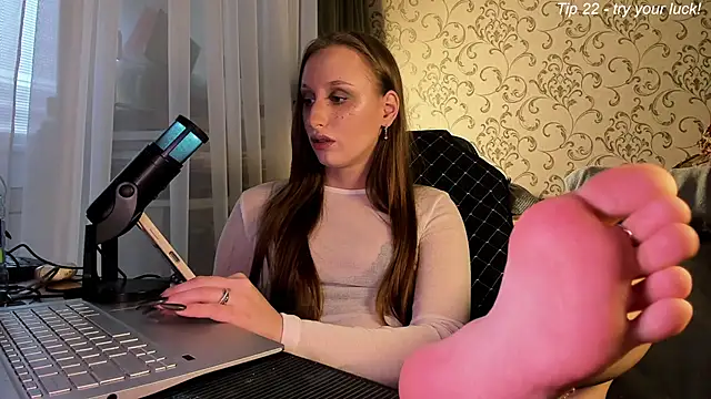 DarcySiren online show from 24, 4, 2026