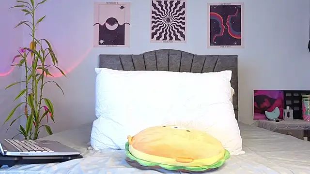 LatinReall online show from 5, 12, 2025