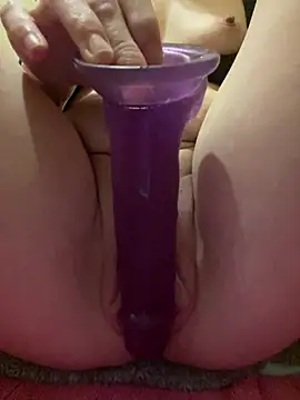 kmaddycakes1 online show from 6, 8, 2026