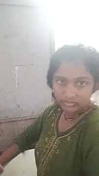 Snapshot of Guriya0076 chatting on 13, 5, 2026 Guriya0076 online show from 13, 5, 2026