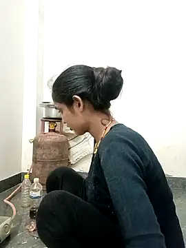 Guriya0076 online show from 15, 11, 2025