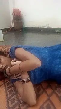 Guriya0076 online show from 4, 10, 2025