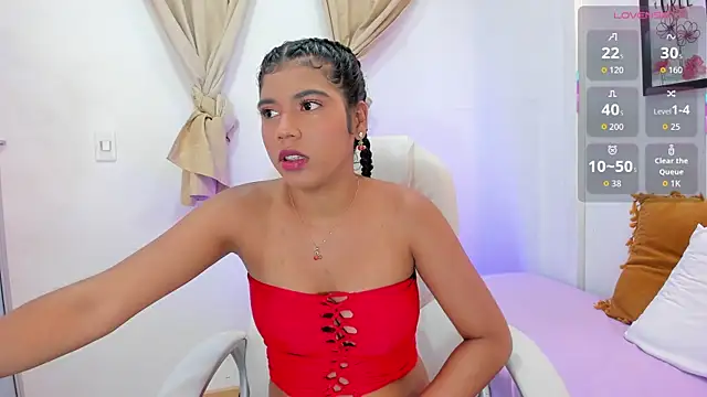 Snapshot of andrea_sanchezz chatting on 14, 10, 2025 andrea sanchezz online show from 14, 10, 2025