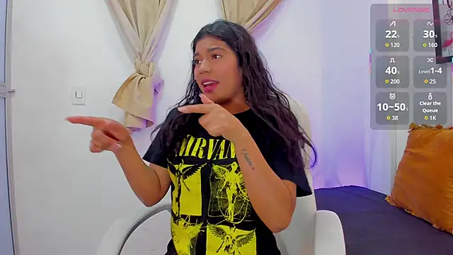 Snapshot of andrea_sanchezz chatting on 13, 10, 2025 andrea sanchezz online show from 13, 10, 2025