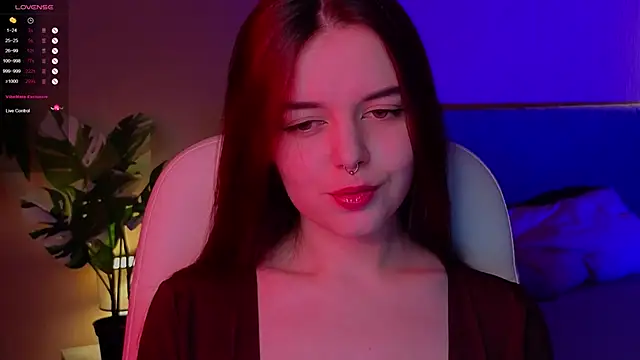 BellaDevile  online show from 3, 10, 2025