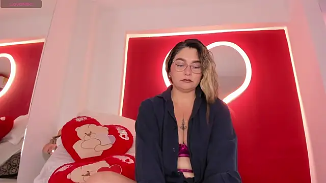 MelanyVegas online show from 24, 10, 2025