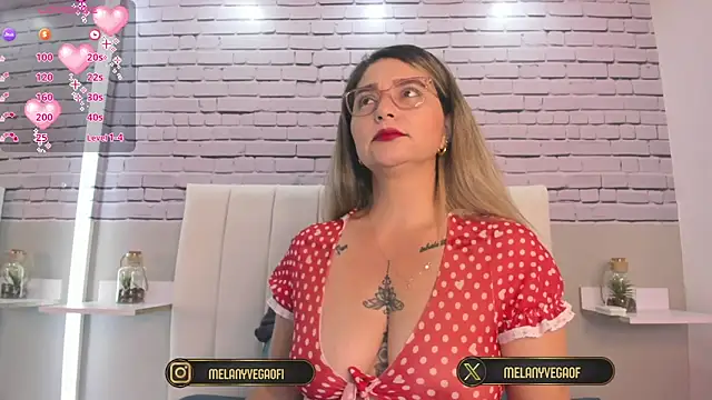 MelanyVegas online show from 27, 11, 2025