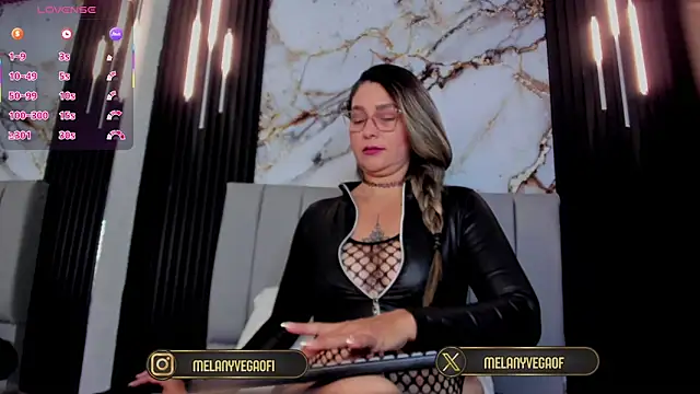 MelanyVegas online show from 11, 2, 2026