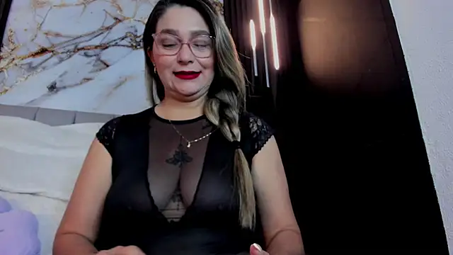 MelanyVegas online show from 10, 2, 2026