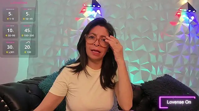 Snapshot of SabinaDeluxe_cg chatting on 22, 10, 2025 SabinaDeluxe cg online show from 22, 10, 2025