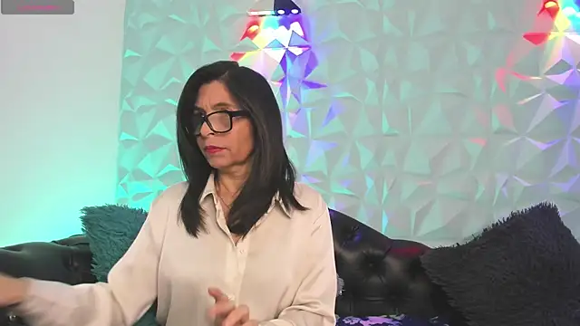 Snapshot of SabinaDeluxe_cg chatting on 11, 9, 2025 SabinaDeluxe cg online show from 11, 9, 2025