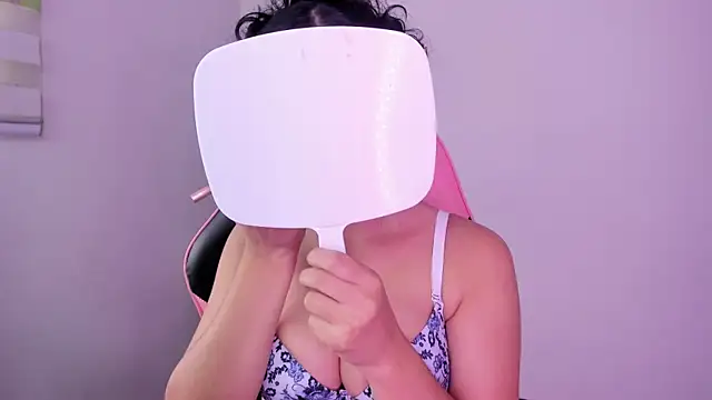 Arianna Jannes online show from 22, 4, 2026